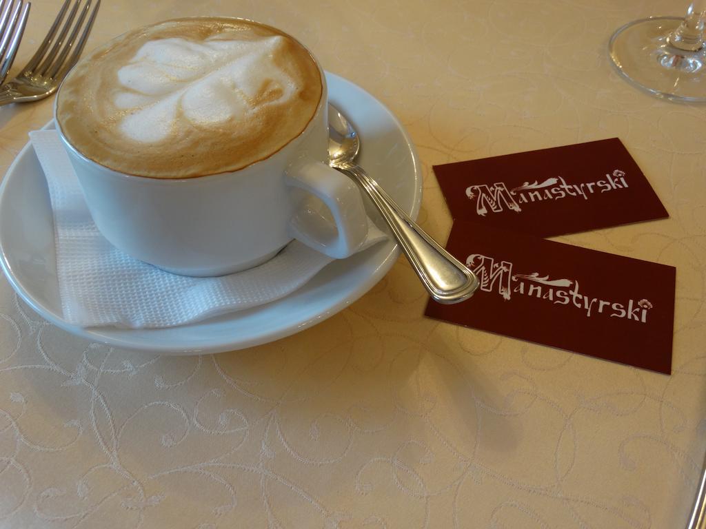 Hotel Monastyrski Minsk City Centre ภายนอก รูปภาพ